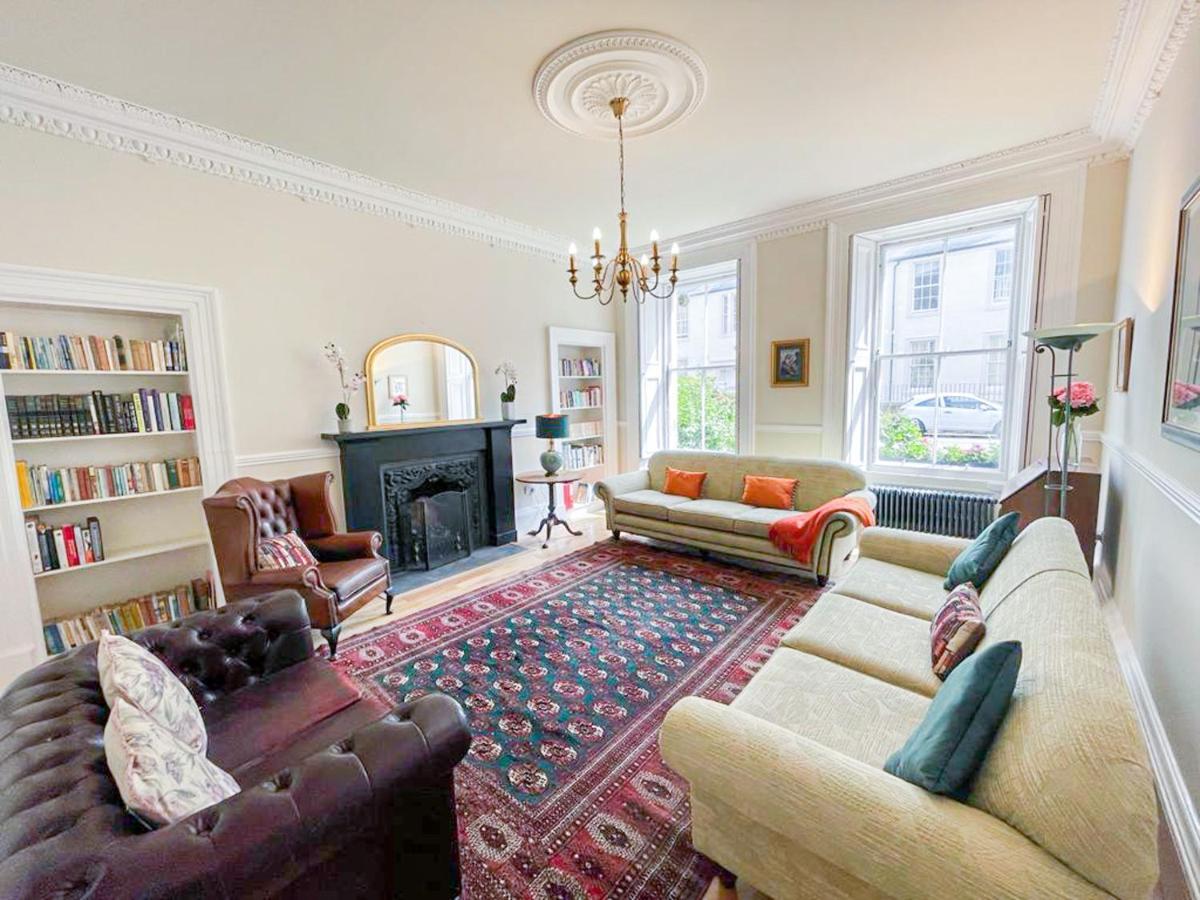 Remarkable 5Br Townhouse With Garden, Sleeps 12 EDI Exteriér fotografie