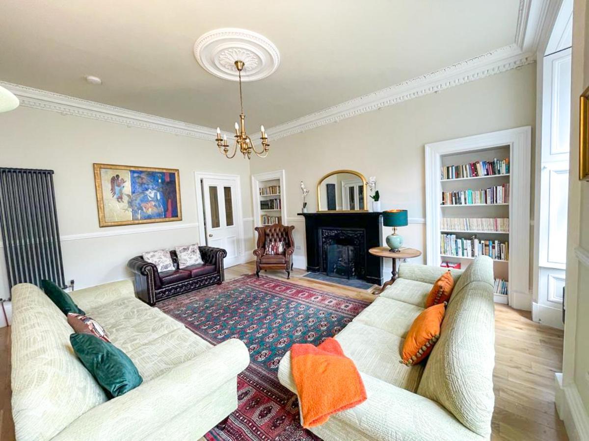 Remarkable 5Br Townhouse With Garden, Sleeps 12 EDI Exteriér fotografie
