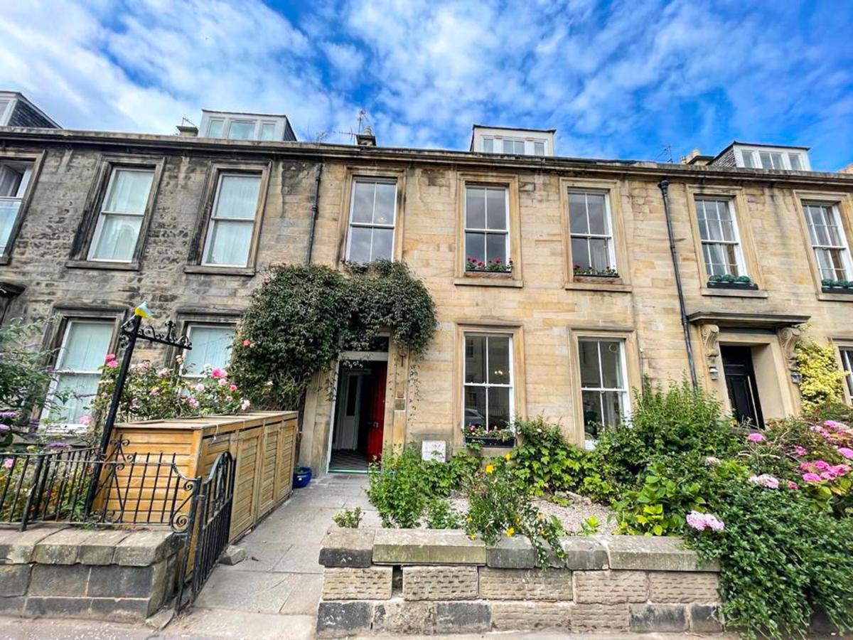 Remarkable 5Br Townhouse With Garden, Sleeps 12 EDI Exteriér fotografie