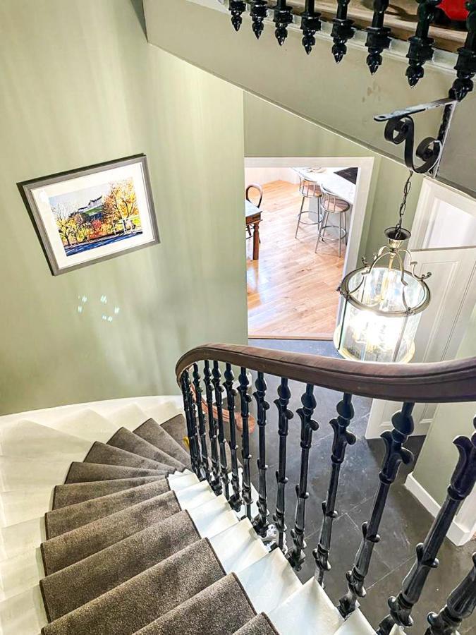 Remarkable 5Br Townhouse With Garden, Sleeps 12 EDI Exteriér fotografie