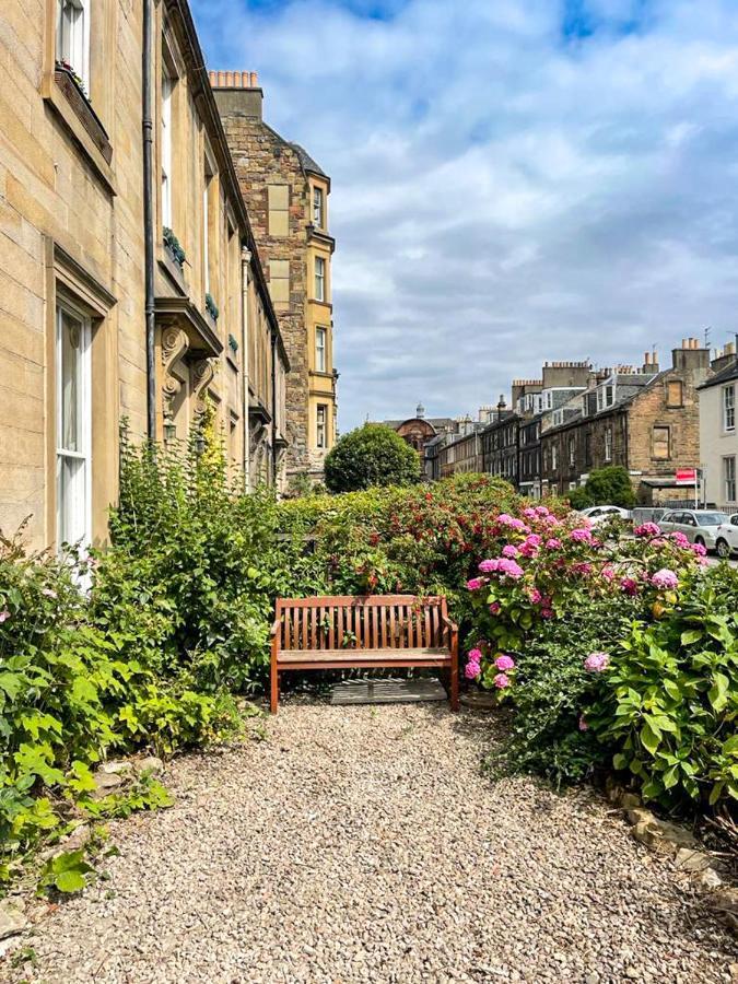 Remarkable 5Br Townhouse With Garden, Sleeps 12 EDI Exteriér fotografie