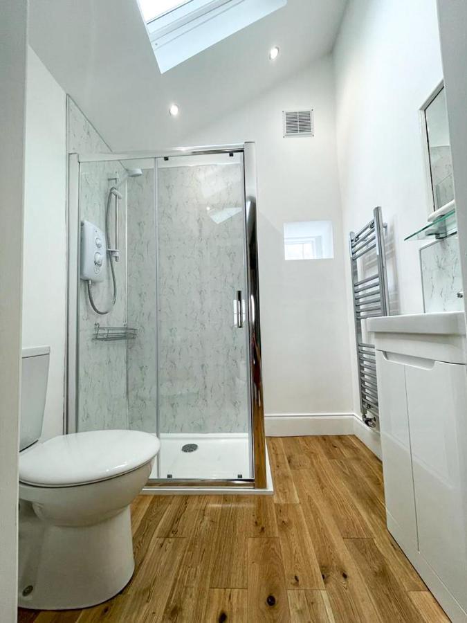 Remarkable 5Br Townhouse With Garden, Sleeps 12 EDI Exteriér fotografie