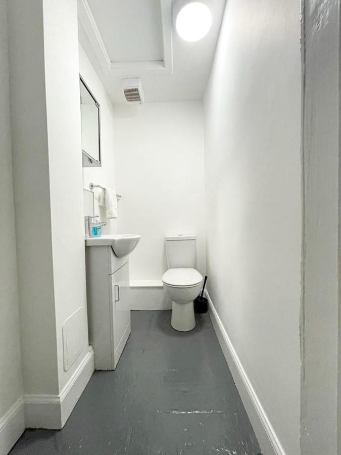 Remarkable 5Br Townhouse With Garden, Sleeps 12 EDI Exteriér fotografie
